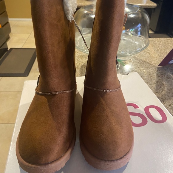 SO ELENA SUEDE MEMORY FOAM BOOTS - Picture 2 of 4